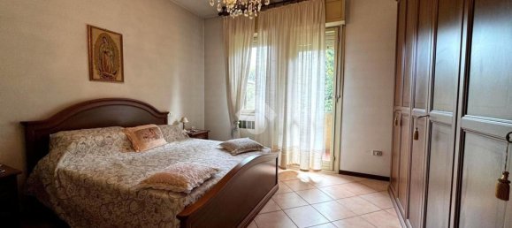 3-salle Appartement à Goito, Italy No. 314765 18