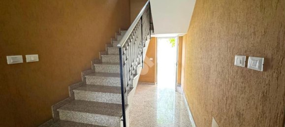 3-salle Appartement à Goito, Italy No. 314765 26