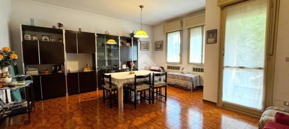 3-salle Appartement à Goito, Italy No. 314765 14