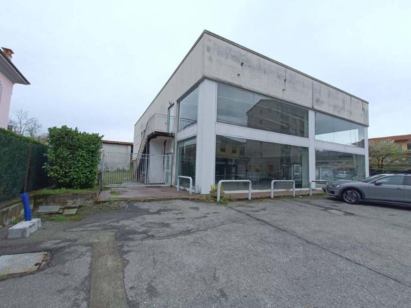 1232m² Warehouse in Borgosesia, Italy No. 206155