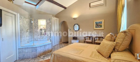 Вилла с 3 спальнями в Редзато, Италия № 236399 16