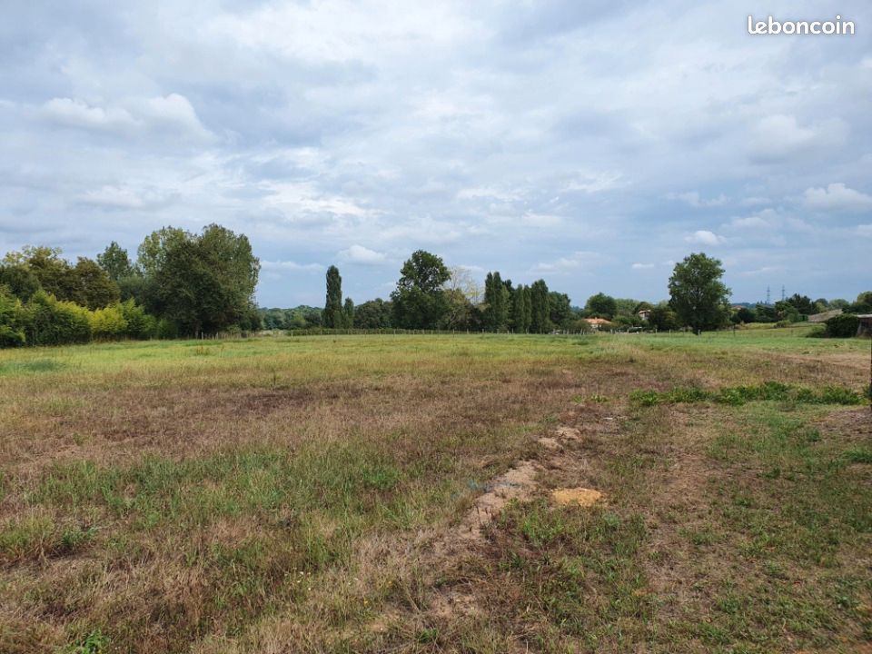 Terreno em Prignac-et-Marcamps, France 787 m² N.º 287777