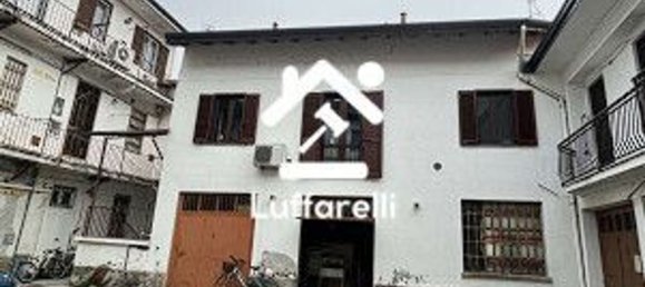 5 rooms Apartment in Sedriano, Italy No. 13033 12