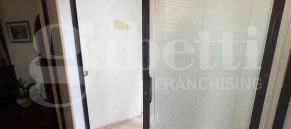 Penthouse T4 em Paola, Italy N.º 321927 32