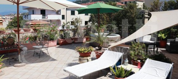 Penthouse T4 em Paola, Italy N.º 321927 42