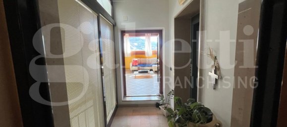 Penthouse T4 em Paola, Italy N.º 321927 22