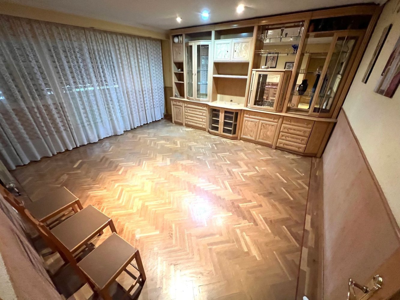 Apartamento de 3 dormitorios en Madrid, Spain No. 235185