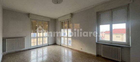 Apartamento T3 em Casale Monferrato, Italy N.º 90979 7