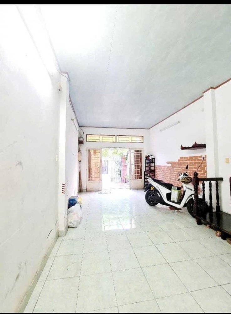 80m² Townhouse in District 7, Vietnam No. 19461