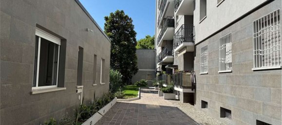 3 chambres Appartement à Milan, Italy No. 314176 15