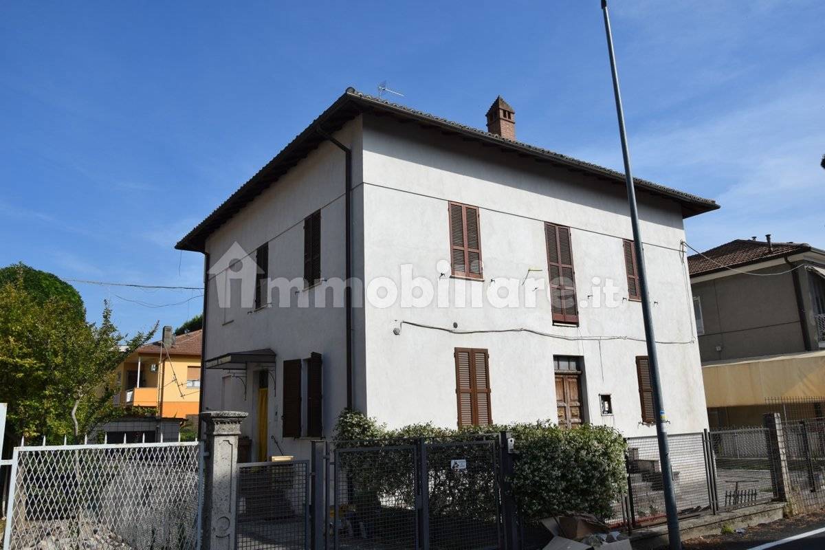 3 bedrooms Apartment in Foligno, Italy No. 192455