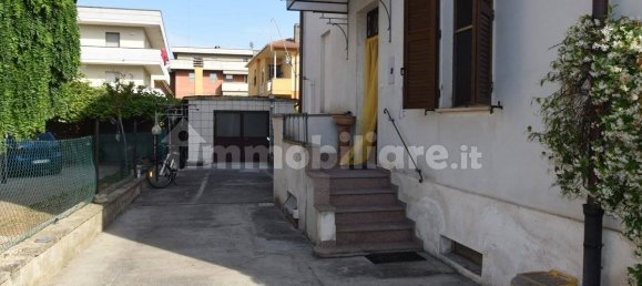 3 bedrooms Apartment in Foligno, Italy No. 192455 17