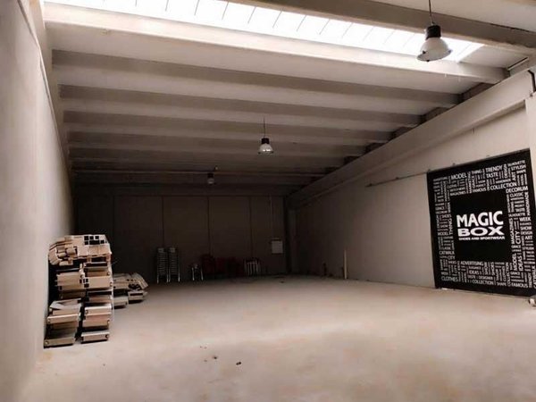 Entrepôt à Zaragoza, Spain 431m² No. 62460