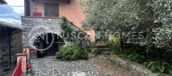 2 chambres Maison à Fosciandora, Italy No. 264553 9