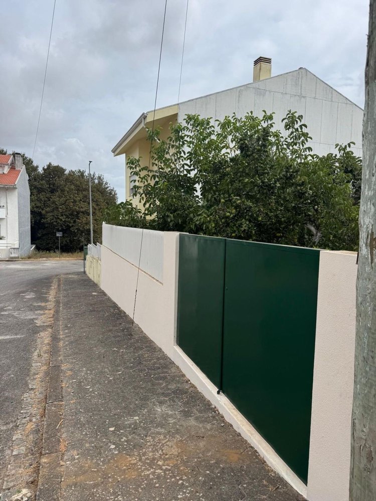  Land in Avintes, Portugal No. 302293