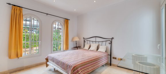 4 bedrooms Villa in Marbella, Spain No. 62717 27