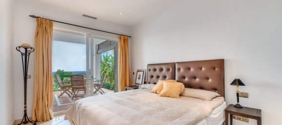 4 bedrooms Villa in Marbella, Spain No. 62717 2