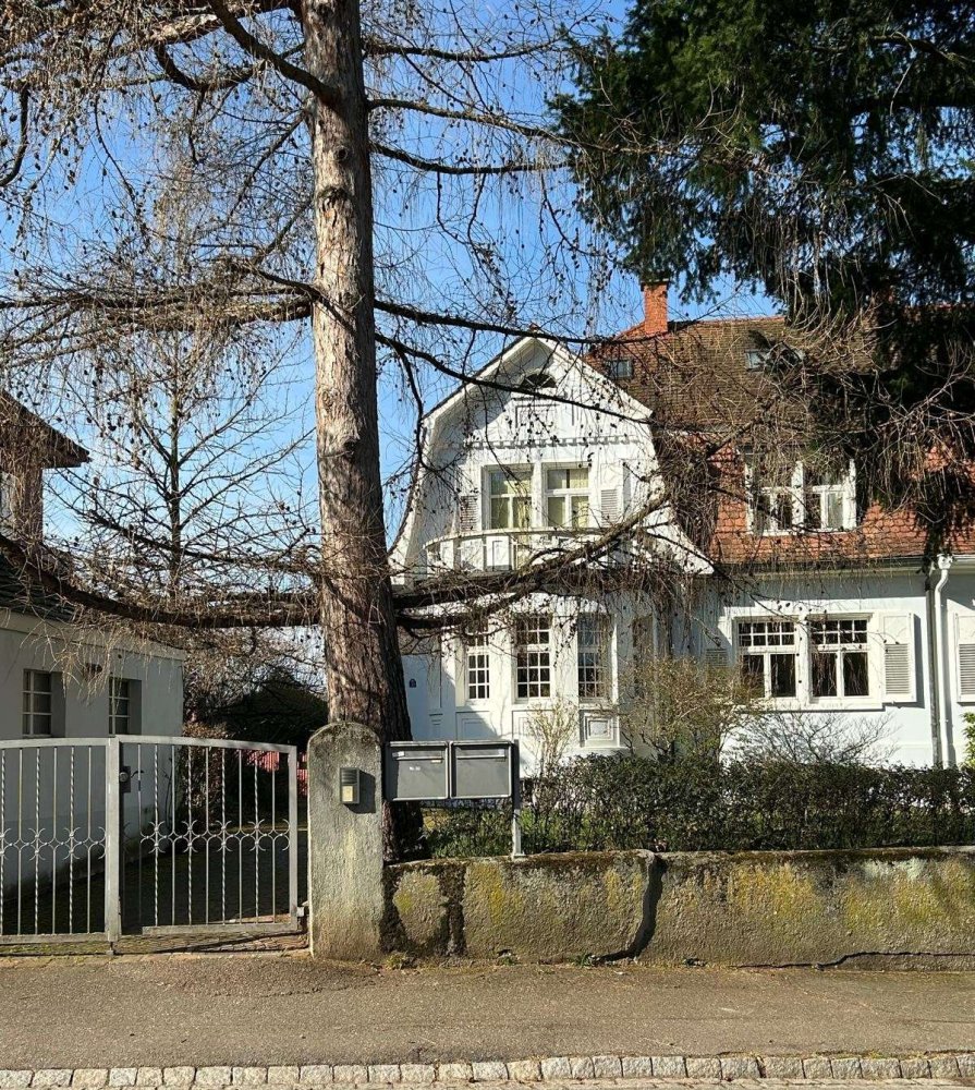 4 bedrooms Villa in Freiburg im Breisgau, Germany No. 20008