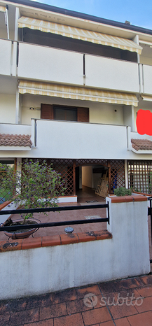 Villa de 6 habitaciónes en Follonica, Italy No. 289325