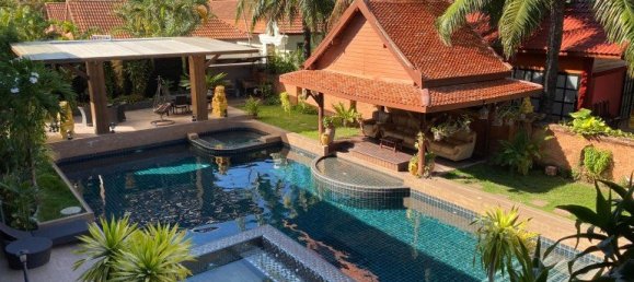 5 bedrooms Cafe / restaurant in Pattaya, Thailand No. 4991 10