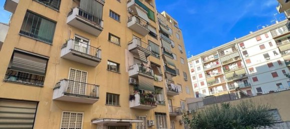 3 rooms Apartment in Rome, Italy No. 196856 12