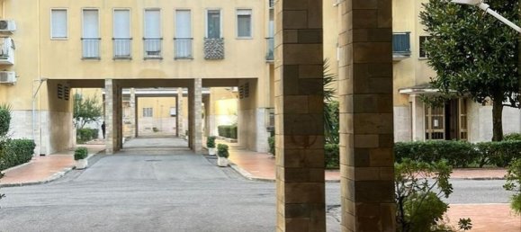 3 rooms Apartment in Rome, Italy No. 196856 10