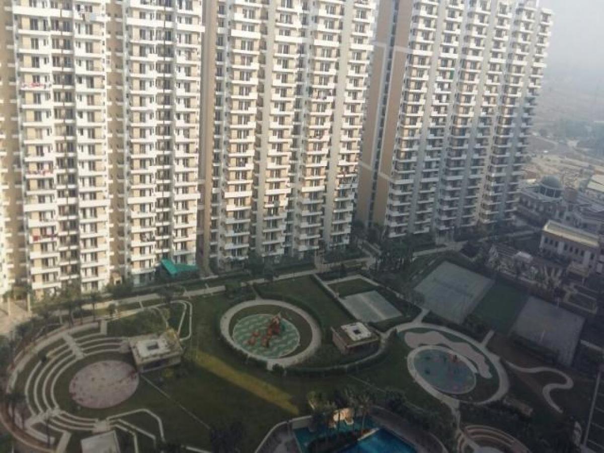 2 bedrooms House in Noida, India No. 66980