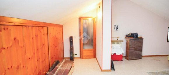 5 rooms Villa in Rivarolo Canavese, Italy No. 82195 30