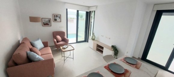 Villa T2 em Pilar de la Horadada, Spain N.º 8804 4