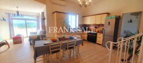 4 bedrooms House in Ghasri, Malta No. 11658 17