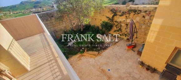 4 bedrooms House in Ghasri, Malta No. 11658 12