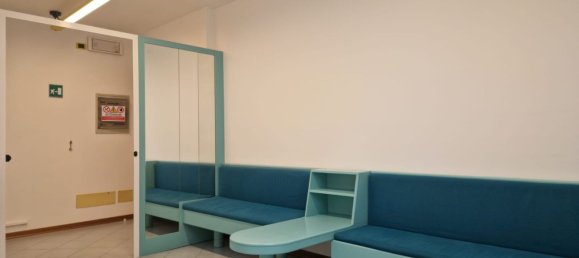 85m² Office in Udine, Italy No. 23676 2