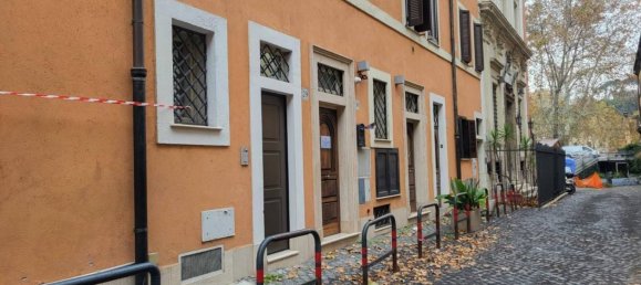2 rooms Commercial property in Rome, Italy No. 15224 30