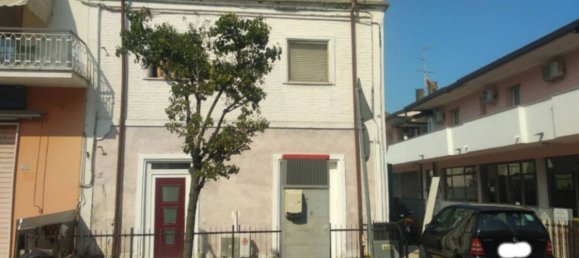 Apartamento de 6 habitaciónes en Santarcangelo di Romagna, Italy No. 11449 8