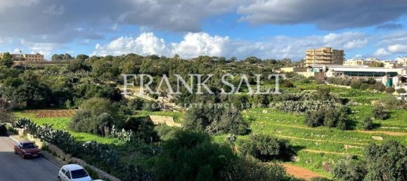 3 bedrooms Apartment in San Gwann, Malta No. 8579 4