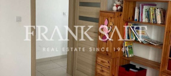 3 bedrooms Apartment in San Gwann, Malta No. 8579 9