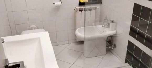 3 rooms Apartment in La Spezia, Italy No. 237055 9