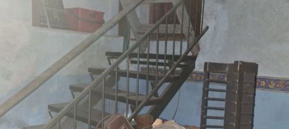 6 rooms House in Front, Italy No. 50468 13