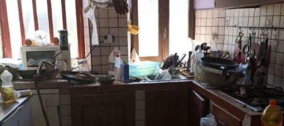 6 rooms House in Front, Italy No. 50468 6