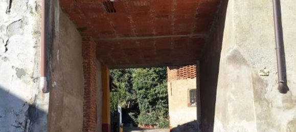 6 rooms House in Front, Italy No. 50468 4