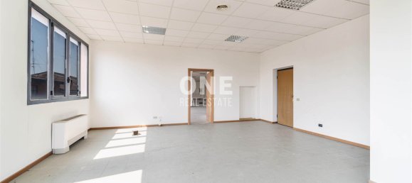 15غرفة بناية في Buccinasco, Italy رقم 76652 33