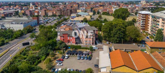 15غرفة بناية في Buccinasco, Italy رقم 76652 7