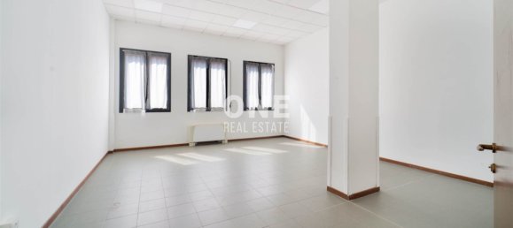 15غرفة بناية في Buccinasco, Italy رقم 76652 22