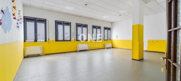 15غرفة بناية في Buccinasco, Italy رقم 76652 17