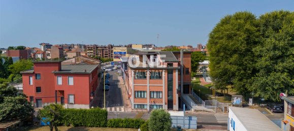 15غرفة بناية في Buccinasco, Italy رقم 76652 8