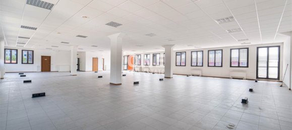 15غرفة بناية في Buccinasco, Italy رقم 76652 30