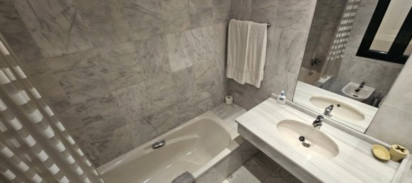 Apartamento de 3 dormitorios en Mijas, Spain No. 52901 5