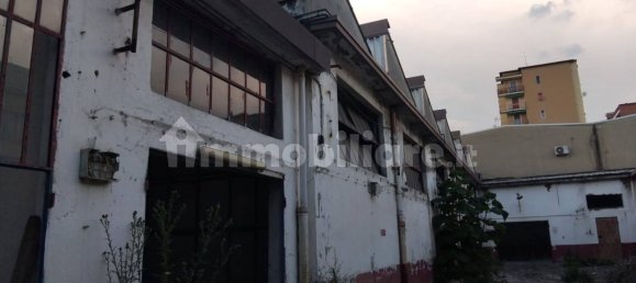 Здание с 5 комнатами в Колоньо Монцезе, Италия № 323523 11