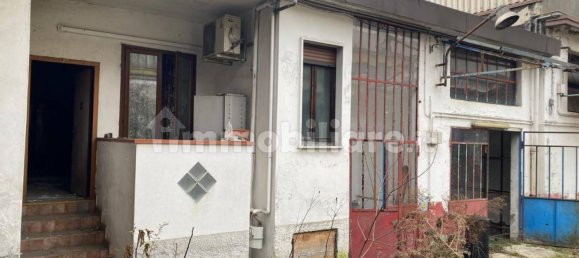 Здание с 5 комнатами в Колоньо Монцезе, Италия № 323523 15