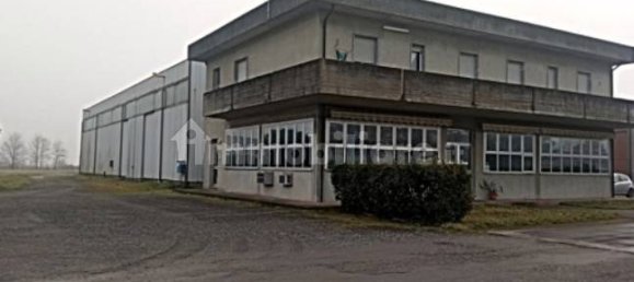 1غرفة مستودع في San Cipriano Po, Italy رقم 294978 9